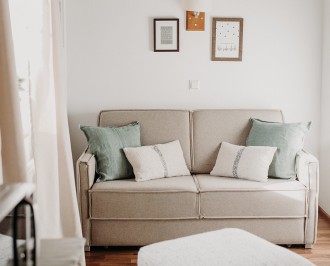 Schlafzimmer mit 2 Einzelbetten und Mansarde im Typ D