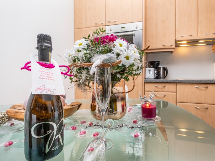 Wilkommens Prosecco im Appartement Simpkin