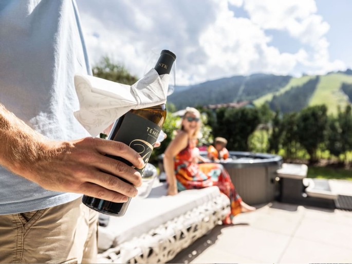 Gute Weine, gute Freunde und gute Laune im Enjoy the Alps in Flachau